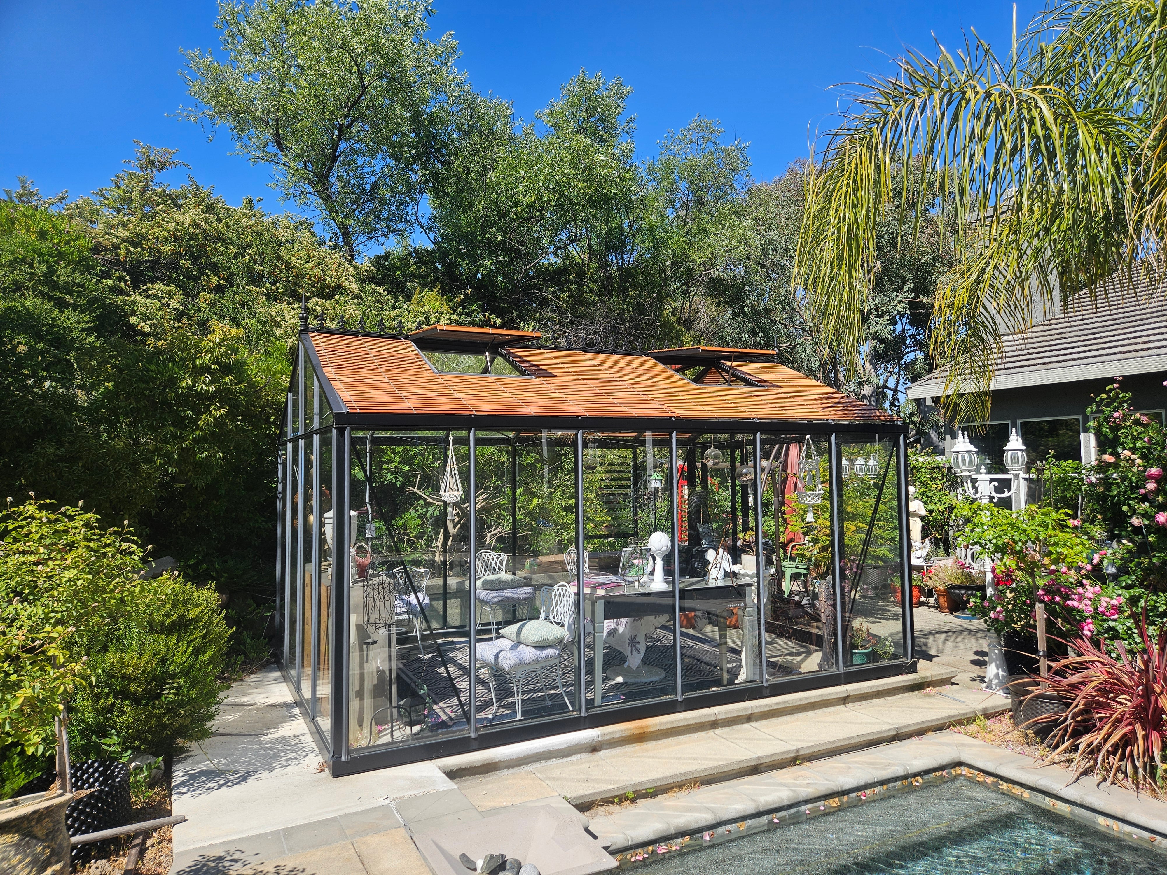Wooden Roof Shades for Janssens Greenhouses