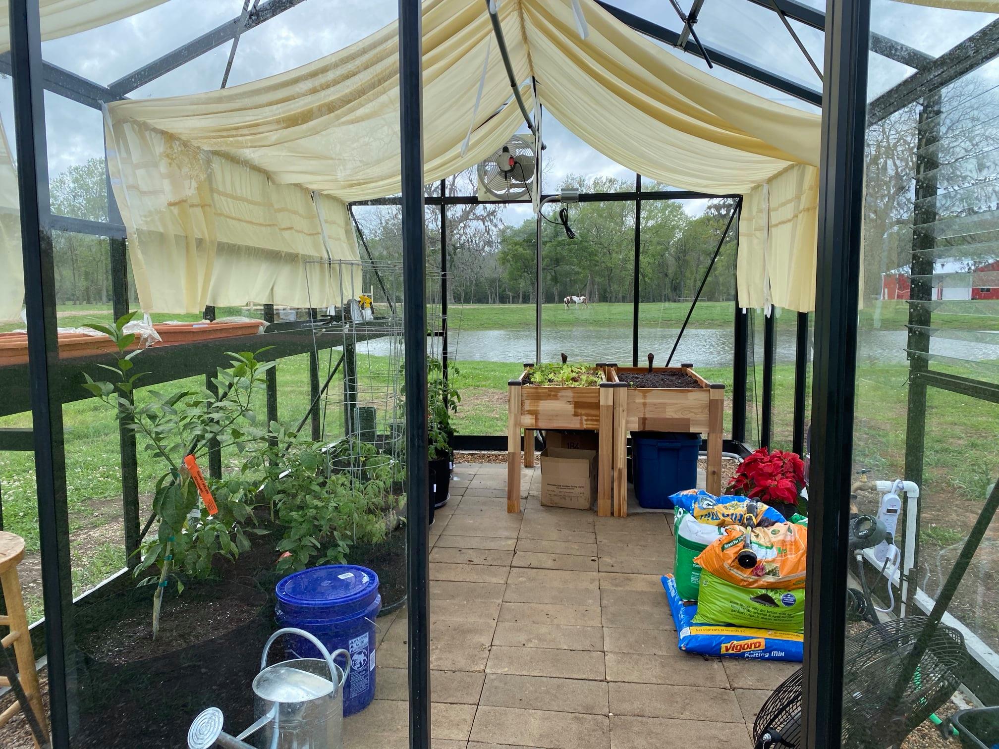 Royal Victorian Greenhouse - Royal Victorian™ 10X9X15.ft VI34 Greenhouse