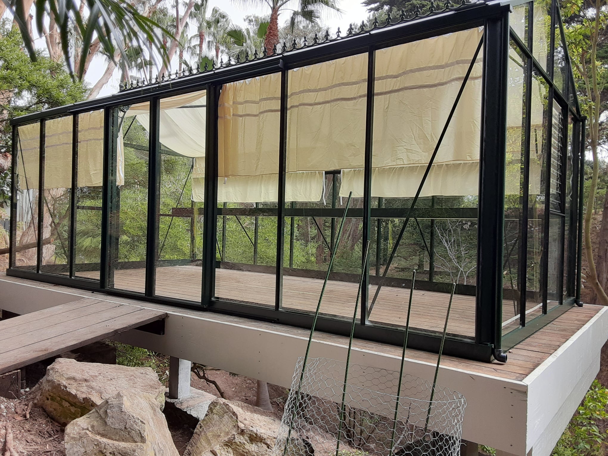 Royal Victorian Greenhouse - Royal Victorian™ 10X9X20.ft VI36 Greenhouse