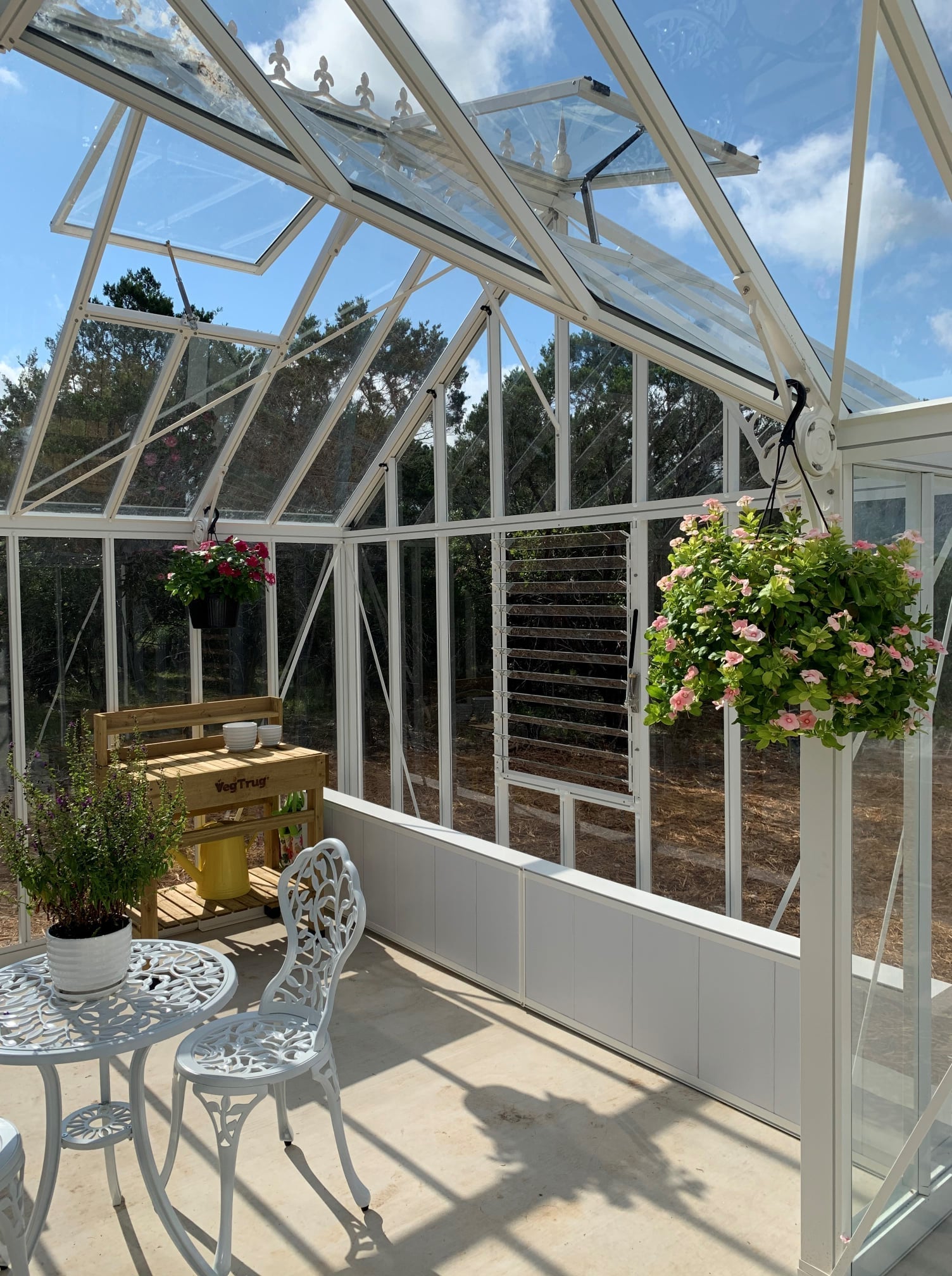 Victorian T-Shape - EOS™ 13X10X13.ft T-Shaped Greenhouse Ground Edition