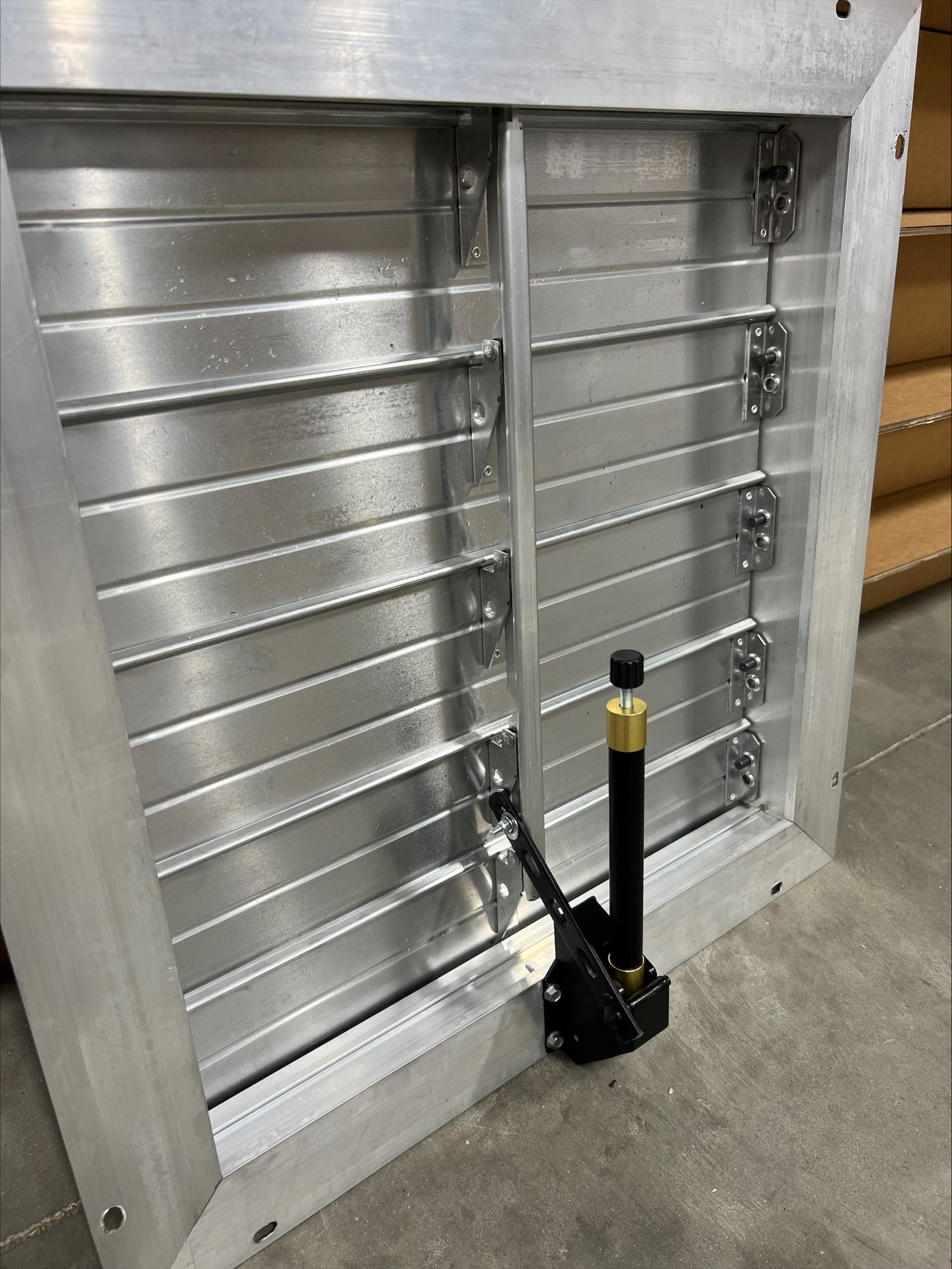 18 inch Louver Wall Mounted Window Automatic Opener