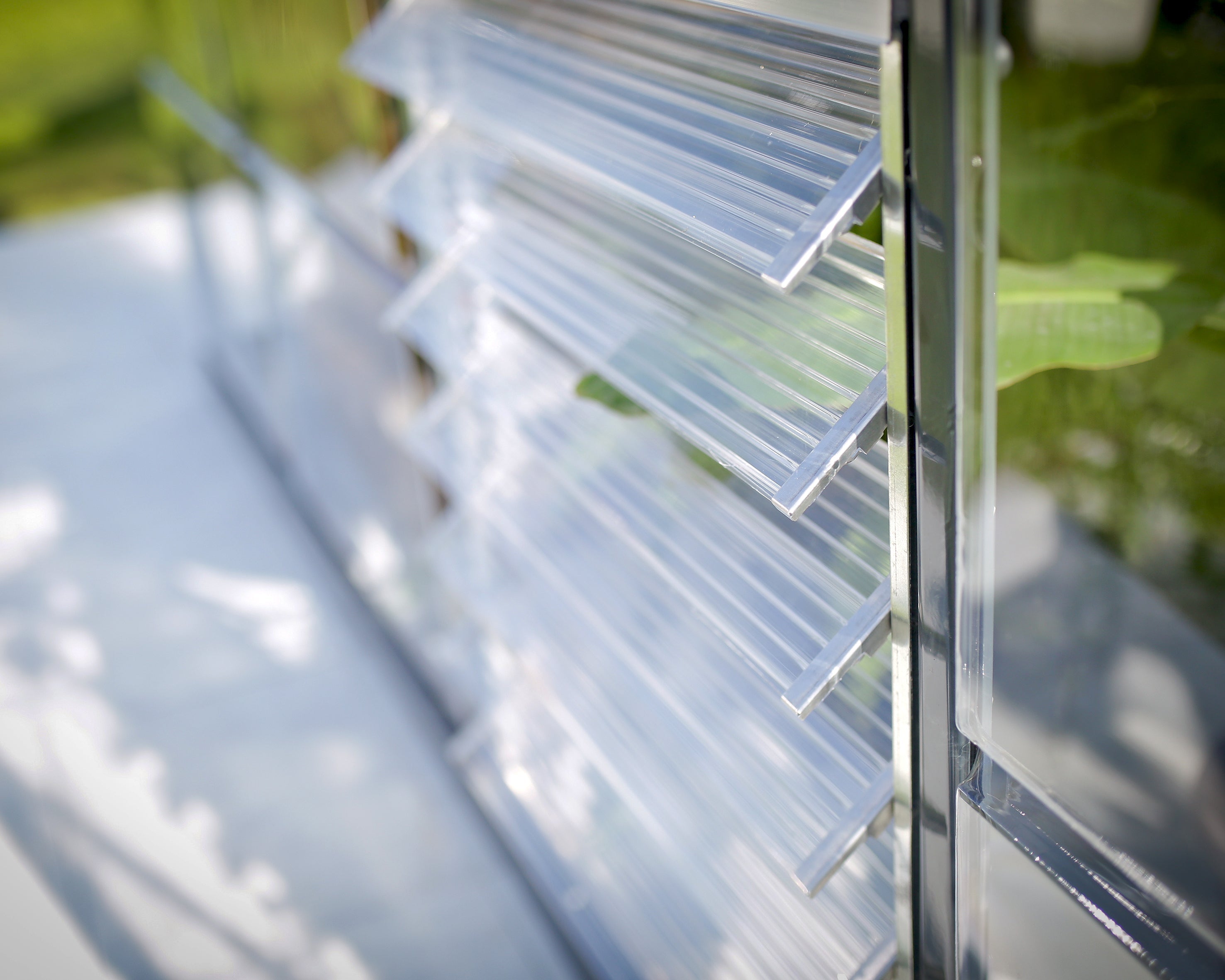Rion® Side Louver Greenhouse Window - Dive To Garden