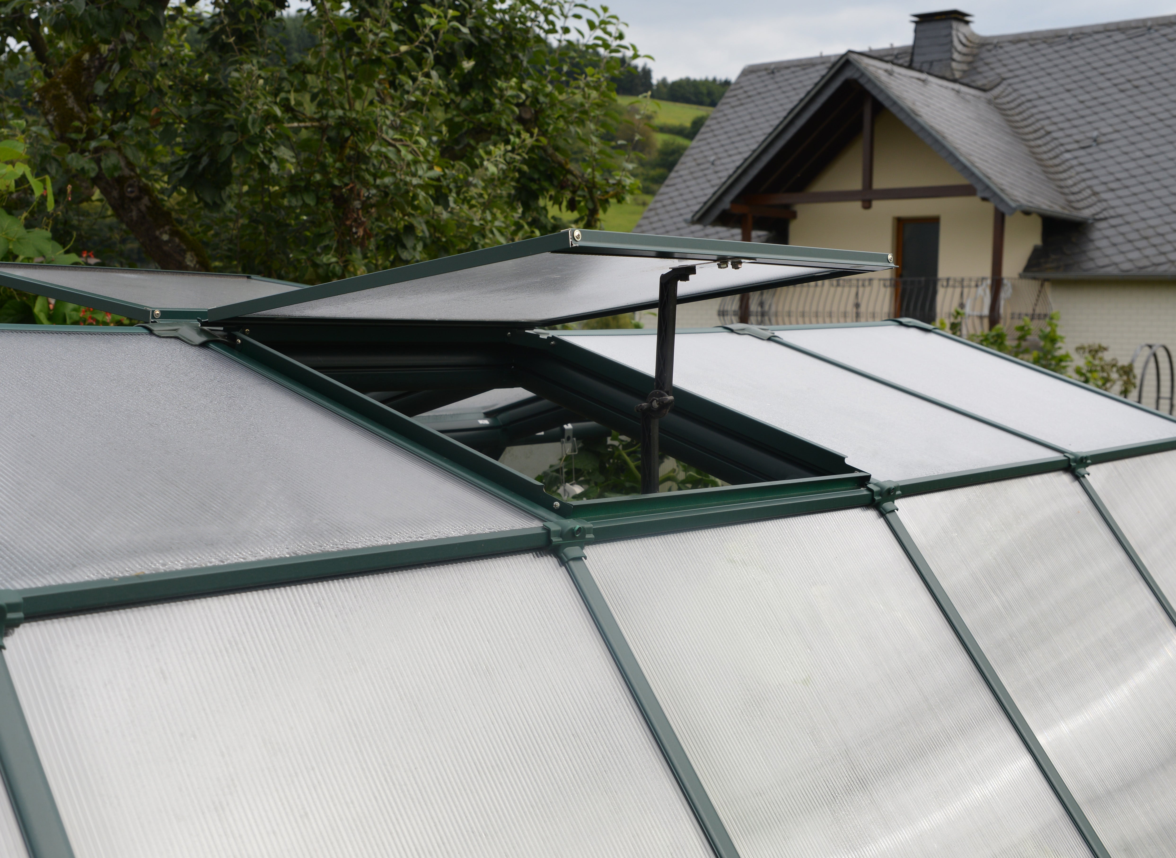 Roof Vent for Rion® Grand Gardener Greenhouses - Dive To Garden