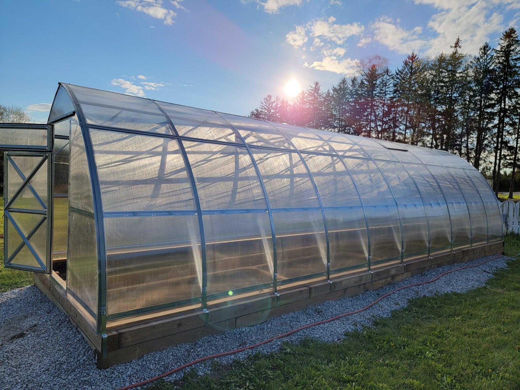 Sungrow 32™ 10x8x32.ft Greenhouse - Dive To Garden
