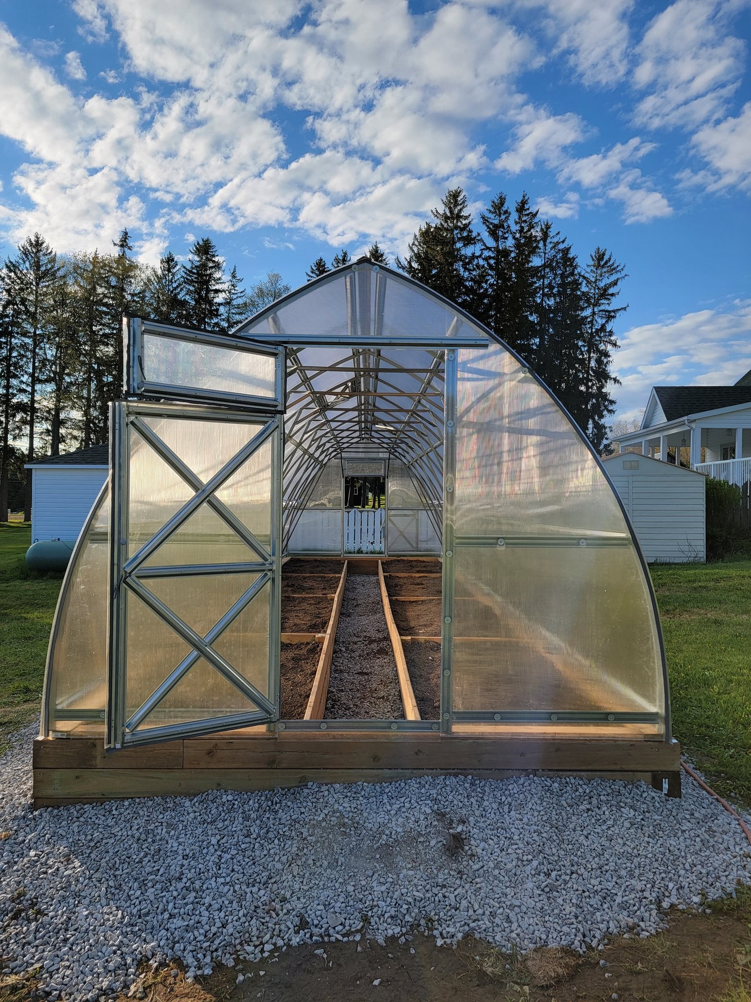 Sungrow 32™ 10x8x32.ft Greenhouse - Dive To Garden
