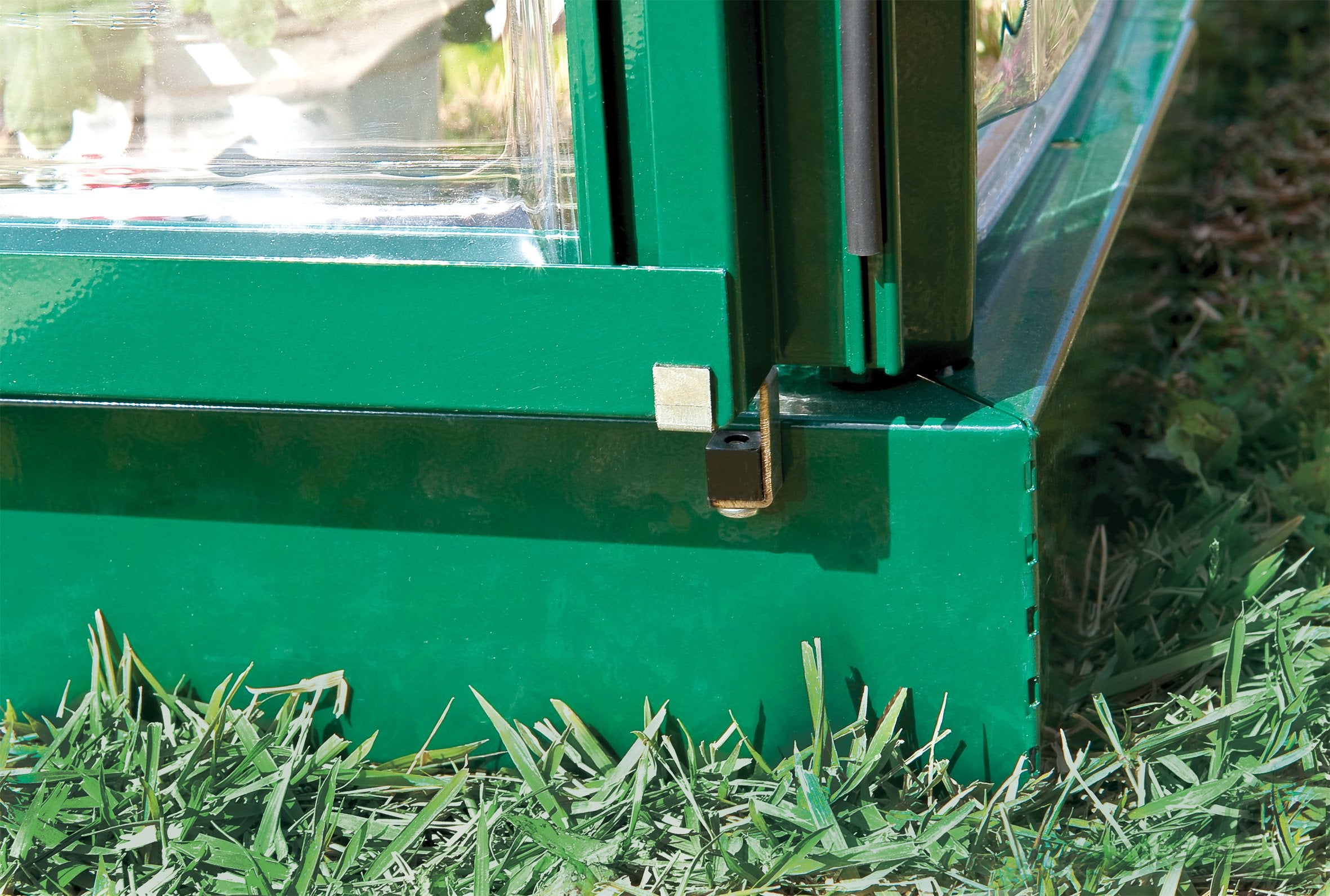 Hybrid™ 6x7x4.ft Clear Wall Greenhouse - Dive To Garden