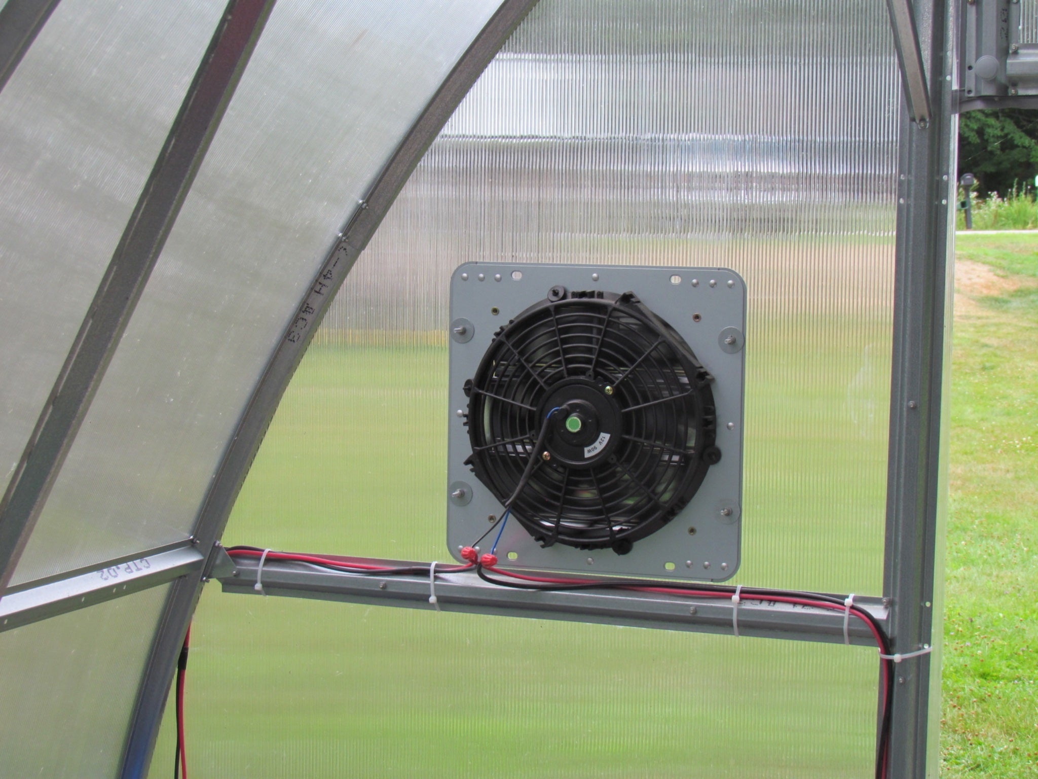 Sungrow 32™ 10x8x32.ft Greenhouse - Dive To Garden